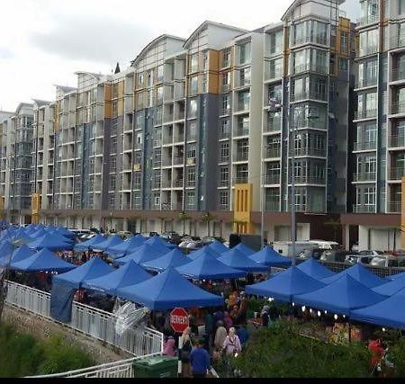 Barrington Square 2 Rooms Apartment At Golden Hill Night Market Brincsang Kültér fotó
